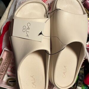 Cala Women's Cream Slide Sandals